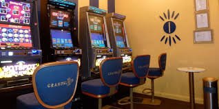 Dukungan pelanggan multilingual dewa poker